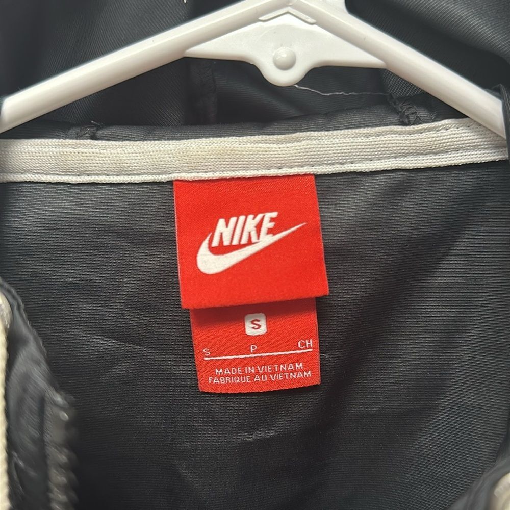 Nike Women's Archive Sportswear Black Jacket Spell Out Retro Sz Small - Picture 10 of 13